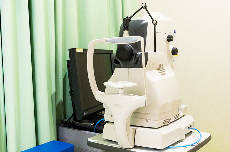 OCT（光干渉断層計）　TOPCON社製DRI OCT Triton plus