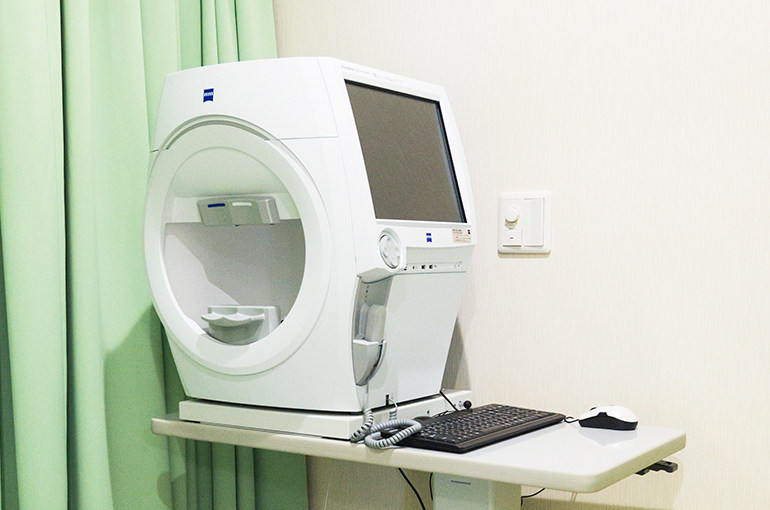 ハンフリー自動視野計（HFA840）